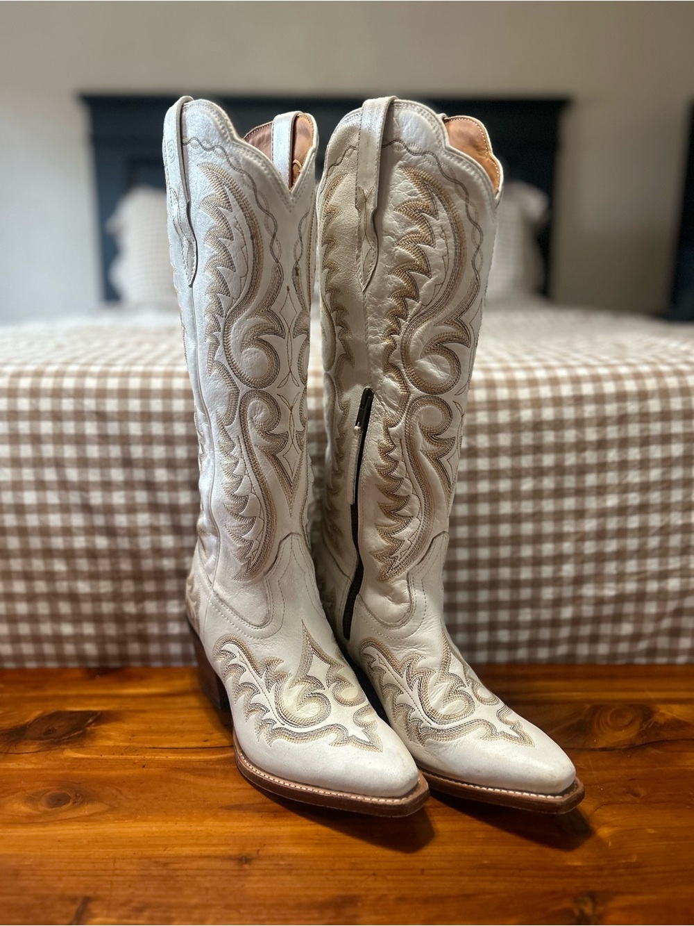 Durango Crush Tall Women's White Western Cowboy Boots